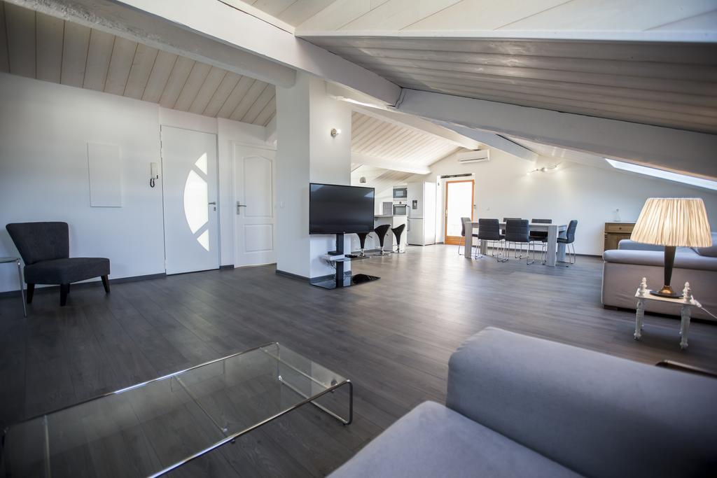 Sherlock Loft By Connexion Cannes Exteriör bild